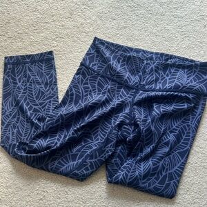 Lululemon Wunder Under Crop Luxtreme Navy Banana Leaf Size 4